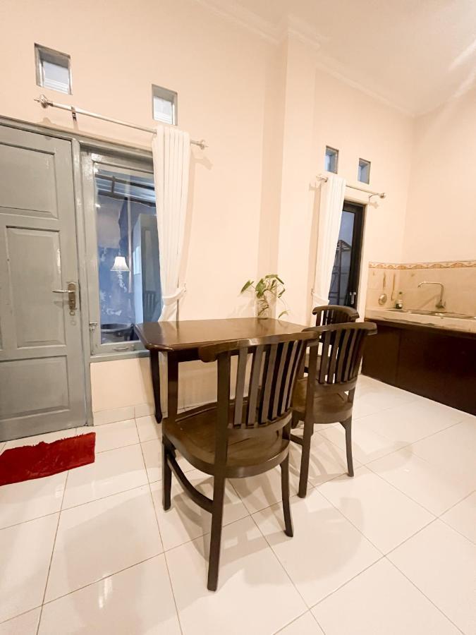 Homestay Kamar Tamu Gedongkiwo Yogyakarta Exteriör bild